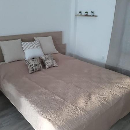Fully Renovated Small & Cosy Studio Athén Kültér fotó